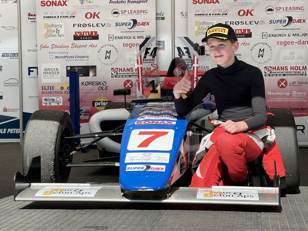 Det var en god sæsonstart, Mikkel Gaarde Pedersen fik i årets Formel 4-mesterskab